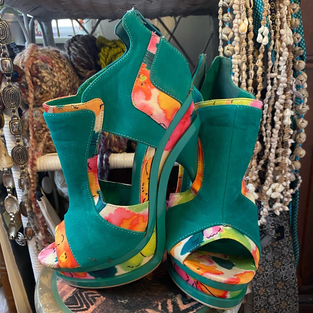 Alba platform green heel with floral detail